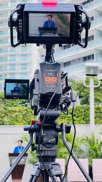 Live streaming service image